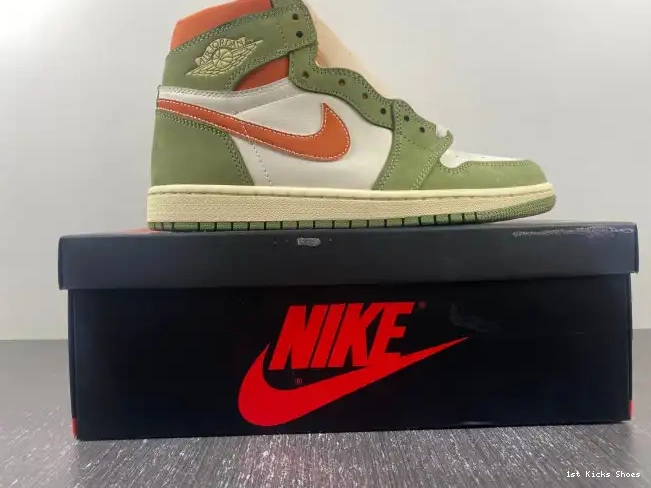 1st Kicks Craft OG High Air 1 FB9934-300 Celadon Jordan 0505